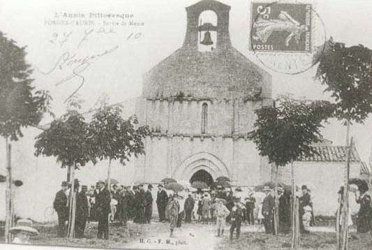 Eglise Forges 1920